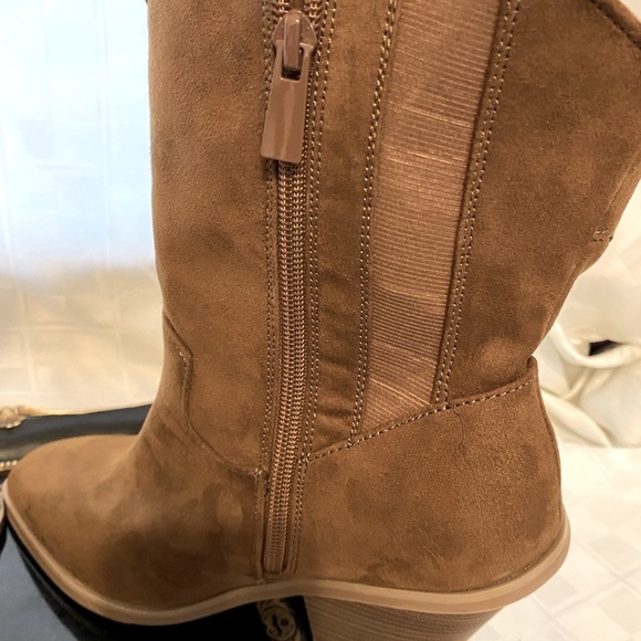 torrid Western Pull On Bootie Boots Cognac color size 7.5 WW - Picture 8 of 14
